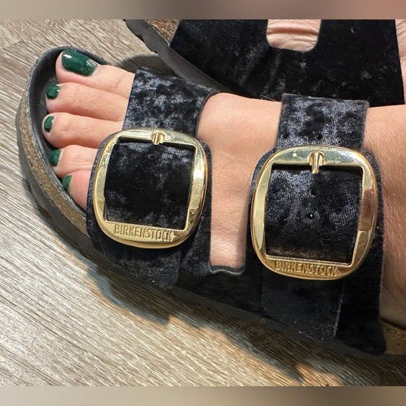 Birkenstock Arizona
Big Buckle Rivet Black Velvet
Black women size 38 - Picture 9 of 16